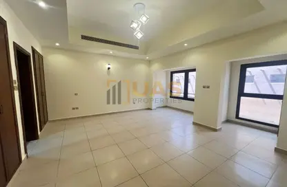 Villa - 4 Bedrooms - 5 Bathrooms for rent in Mirdif - Dubai