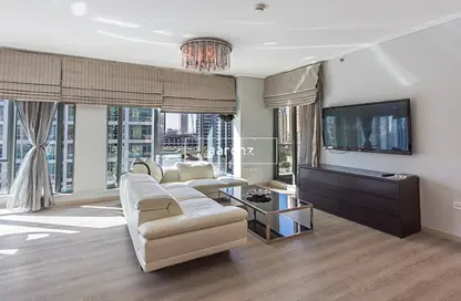 Apartment - 2 Bedrooms - 3 Bathrooms for rent in Delphine Tower - Marina Promenade - Dubai Marina - Dubai