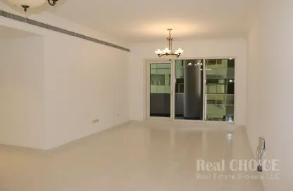 Apartment - 2 Bedrooms - 3 Bathrooms for rent in Ghaya Residence - Sheikh Zayed Road - Dubai