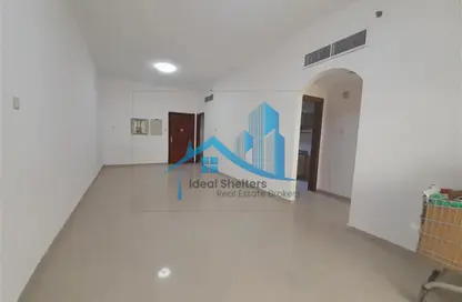 Apartment - 2 Bedrooms - 3 Bathrooms for rent in Fatimah Saleh Building - Al Muhaisnah 4 - Al Muhaisnah - Dubai