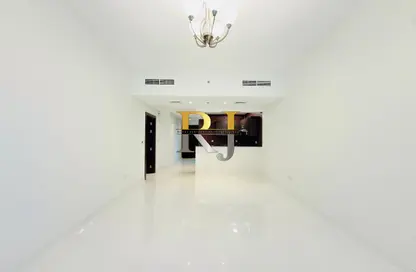 Apartment - 1 Bedroom - 2 Bathrooms for rent in Mankhool Building - Mankhool - Bur Dubai - Dubai