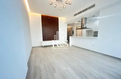 Apartment - 1 Bedroom - 2 Bathrooms for rent in The East Crest by Meteora - District 17 - Jumeirah Village Circle - Dubai