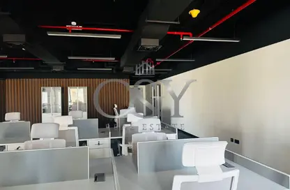 مكتب - استوديو - 1 حمام للايجار في مركز برايم للأعمال - الضاحية 13 - قرية الجميرا سركل - دبي