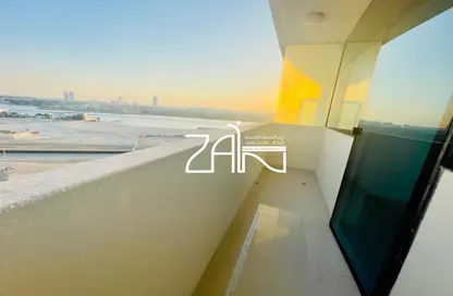 Apartment - 2 Bedrooms - 3 Bathrooms for sale in Marina Bay by DAMAC - Najmat Abu Dhabi - Al Reem Island - Abu Dhabi