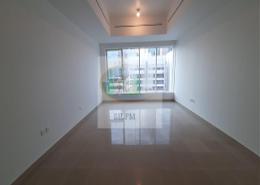Empty Room image for: Studio - 1 bathroom for rent in Madinat Zayed - Abu Dhabi, Image 1