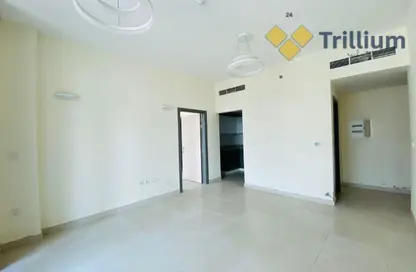 Apartment - 1 Bedroom - 2 Bathrooms for rent in Central Park Tower - Jumeirah Village Circle - Dubai