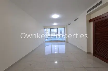 Apartment - 3 Bedrooms - 3 Bathrooms for rent in Silver Sands 2 - Mankhool - Bur Dubai - Dubai
