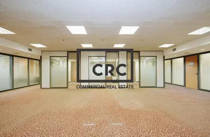 مكتب - استوديو - 2 حمامات للايجار في الدانه - أبوظبي