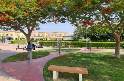 فيلا - 2 غرف نوم - 2 حمامات للايجار في الينابيع 11 - الينابيع - دبي