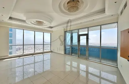 Apartment - 2 Bedrooms - 3 Bathrooms for rent in Julphar Residential Tower - Julphar Towers - Al Nakheel - Ras Al Khaimah