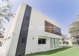 Outdoor House image for: Villa - 5 bedrooms - 6 bathrooms for sale in West Yas - Yas Island - Abu Dhabi, Image 1