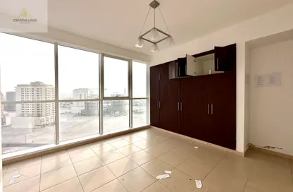 Apartment - 2 Bedrooms - 3 Bathrooms for rent in Al Zarooni - Al Mamzar - Deira - Dubai