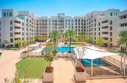 Apartment - 2 Bedrooms - 2 Bathrooms for sale in Zahra Apartments 1B - Zahra Apartments - Town Square - Dubai