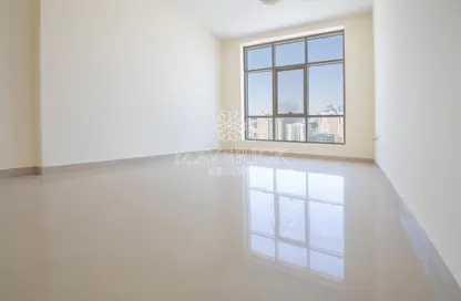 Empty Room image for: Apartment - 2 Bedrooms - 2 Bathrooms for rent in New Al Taawun Road - Al Taawun - Sharjah, Image 1