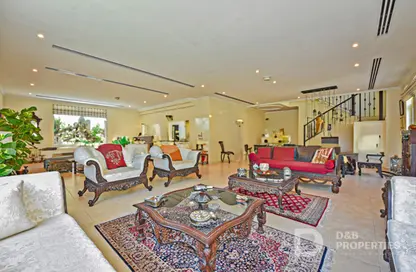 Villa - 4 Bedrooms - 6 Bathrooms for sale in Legacy - Jumeirah Park - Dubai
