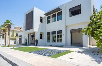 Villa - 5 Bedrooms - 7 Bathrooms for sale in Signature Villas Frond P - Signature Villas - Palm Jumeirah - Dubai