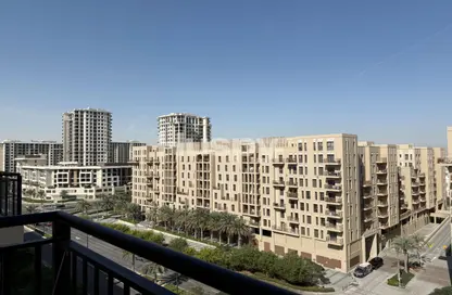 Apartment - 2 Bedrooms - 3 Bathrooms for sale in Hayat Boulevard-2B - Hayat Boulevard - Town Square - Dubai