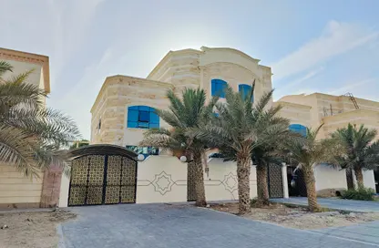 Villa - 5 Bedrooms - 7 Bathrooms for rent in Mohamed Bin Zayed Centre - Mohamed Bin Zayed City - Abu Dhabi