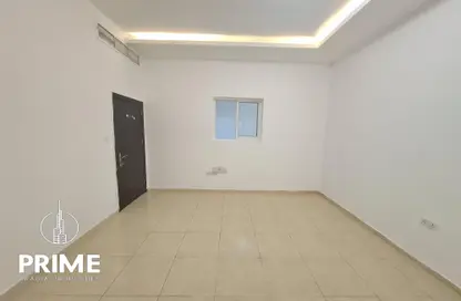 شقة - غرفة نوم - 1 حمام للايجار في شارع هزاع بن زايد الأول - معسكر آل نهيان - أبوظبي