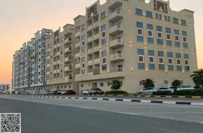 Apartment - 1 Bedroom - 2 Bathrooms for sale in Al Ameera Village - Ajman