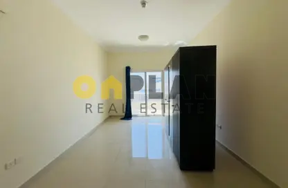 Apartment - Studio - 1 Bathroom for rent in Orchidea Building - Jumeirah Village Circle - Dubai