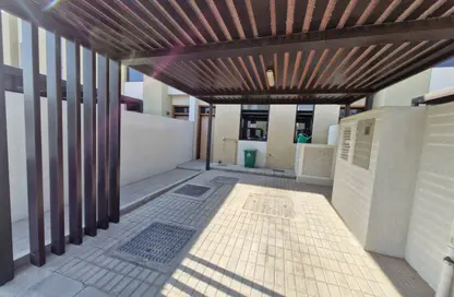 Apartment - 2 Bedrooms - 4 Bathrooms for rent in Nasma Residence - Al Tai - Sharjah