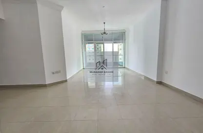 شقة - 2 غرف نوم - 3 حمامات للايجار في شارع التعاون الجديد - التعاون - الشارقة