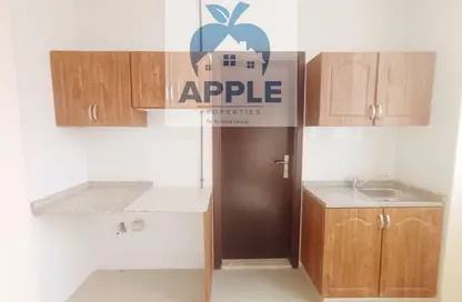 Apartment - Studio - 1 Bathroom for rent in Muwailih Building - Muwaileh - Sharjah