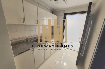 Apartment - Studio - 1 Bathroom for rent in Muwaileh 29 Building - Muwaileh - Sharjah