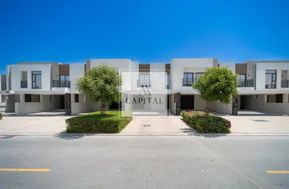 Villa - 3 Bedrooms - 4 Bathrooms for rent in Greenviews 2 - EMAAR South - Dubai South (Dubai World Central) - Dubai