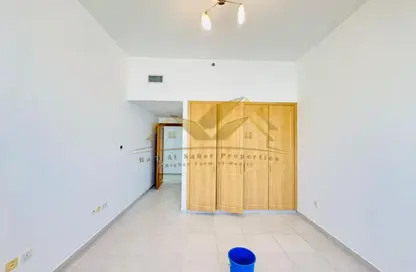 شقة - 3 غرف نوم - 4 حمامات للايجار في بلو تاور - شارع الشيخ زايد - دبي