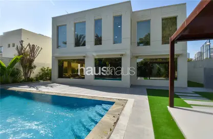 Villa - 3 Bedrooms - 3 Bathrooms for sale in Meadows 2 - Meadows - Dubai