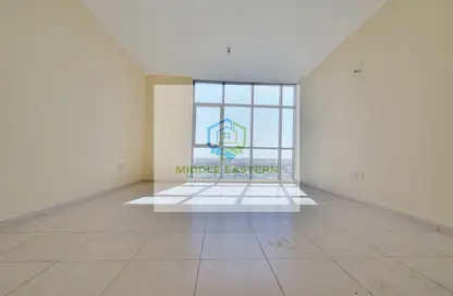 Empty Room image for: Apartment - 2 Bedrooms - 2 Bathrooms for rent in Naser Al Junaibi Building - Muroor Area - Abu Dhabi, Image 1