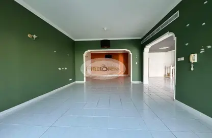 Villa - Studio - 4 Bathrooms for rent in Al Safa 2 Villas - Al Safa 2 - Al Safa - Dubai