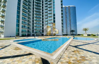 Pool image for: Apartment - 2 Bedrooms - 3 Bathrooms for rent in Sea Side Tower - Shams Abu Dhabi - Al Reem Island - Abu Dhabi, Image 1
