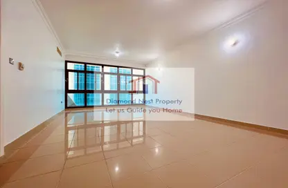 شقة - 3 غرف نوم - 3 حمامات للايجار في برج الشيخ نهيان بن زايد - شارع المطار - أبوظبي
