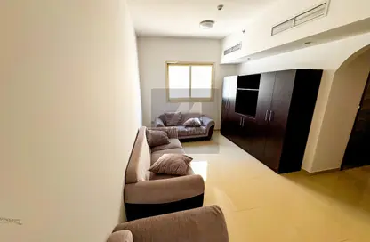 Apartment - 1 Bedroom - 2 Bathrooms for rent in Al Jadaf Building - Al Jaddaf - Dubai