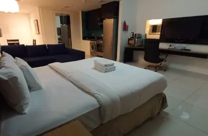 Apartment - Studio - 1 Bathroom for rent in Capital Bay - Business Bay - Dubai