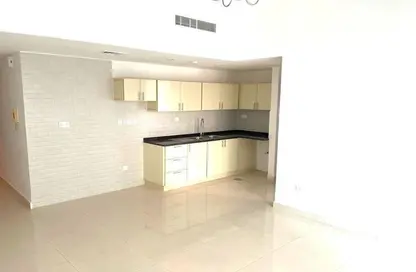 Apartment - 1 Bedroom - 1 Bathroom for rent in Marina Park - Dubai Marina - Dubai