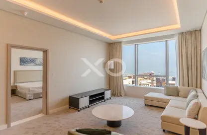 Apartment - 1 Bedroom - 2 Bathrooms for sale in The Palm Tower - Palm Jumeirah - Dubai
