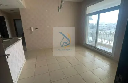 Apartment - 1 Bedroom - 1 Bathroom for sale in Mazaya 23 - Queue Point - Dubai Land - Dubai