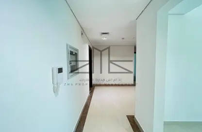Hall / Corridor image for: Apartment - 2 Bedrooms - 3 Bathrooms for rent in Al Raha Beach - Abu Dhabi, Image 1
