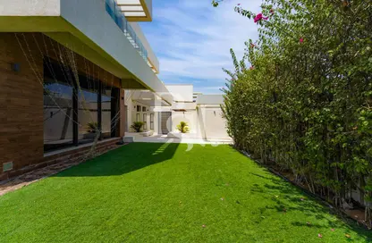 Villa - 5 Bedrooms - 7+ Bathrooms for sale in West Yas - Yas Island - Abu Dhabi