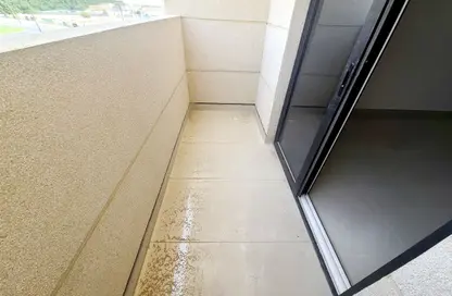 Apartment - 1 Bedroom - 2 Bathrooms for rent in AlFalah - Muwaileh Commercial - Sharjah