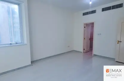 Apartment - 3 Bedrooms - 3 Bathrooms for rent in Al Danah - Abu Dhabi
