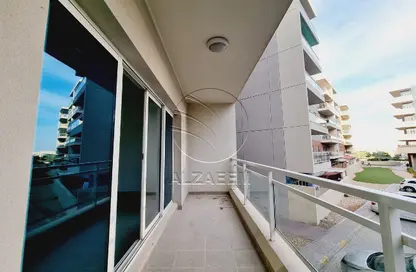 Apartment - 2 Bedrooms - 3 Bathrooms for sale in Tower 33 - Al Reef Downtown - Al Reef - Abu Dhabi