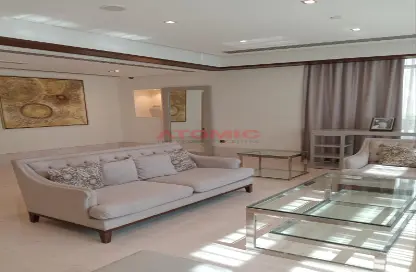 Living Room image for: Apartment - 3 Bedrooms - 3 Bathrooms for rent in South Ridge 5 - South Ridge - Downtown Dubai - Dubai, Image 1