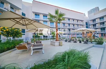 Apartment - 2 Bedrooms - 2 Bathrooms for rent in Luma 22 - Jumeirah Village Circle - Dubai
