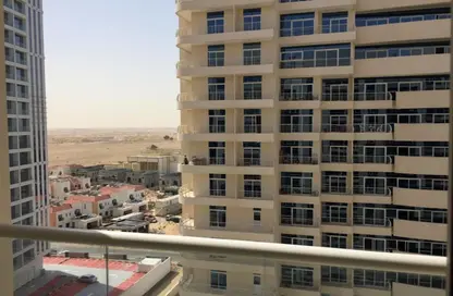 شقة - غرفة نوم - 2 حمامات للبيع في رويال ريزيدنس 2 - رويال ريزدنس - مدينة دبي الرياضية - دبي