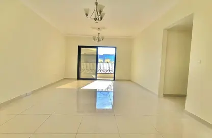Apartment - 3 Bedrooms - 3 Bathrooms for rent in The Square 2 - Muwaileh Commercial - Sharjah